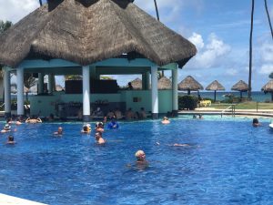 pileta de actividades-Iberostar Praia Do Forte